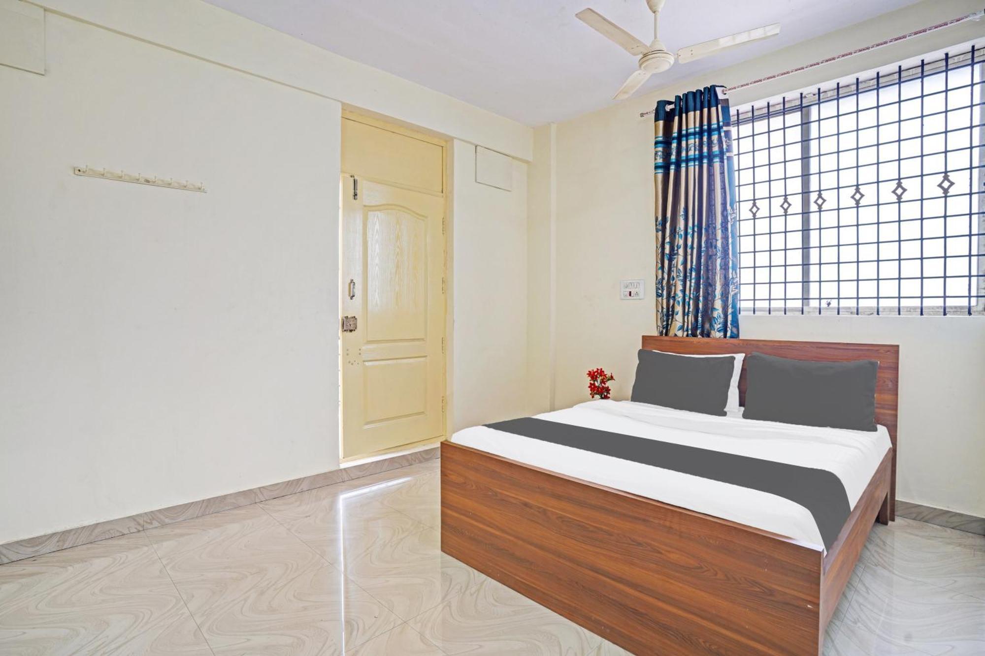 Hotel O Sv Lodge Bangalore Esterno foto