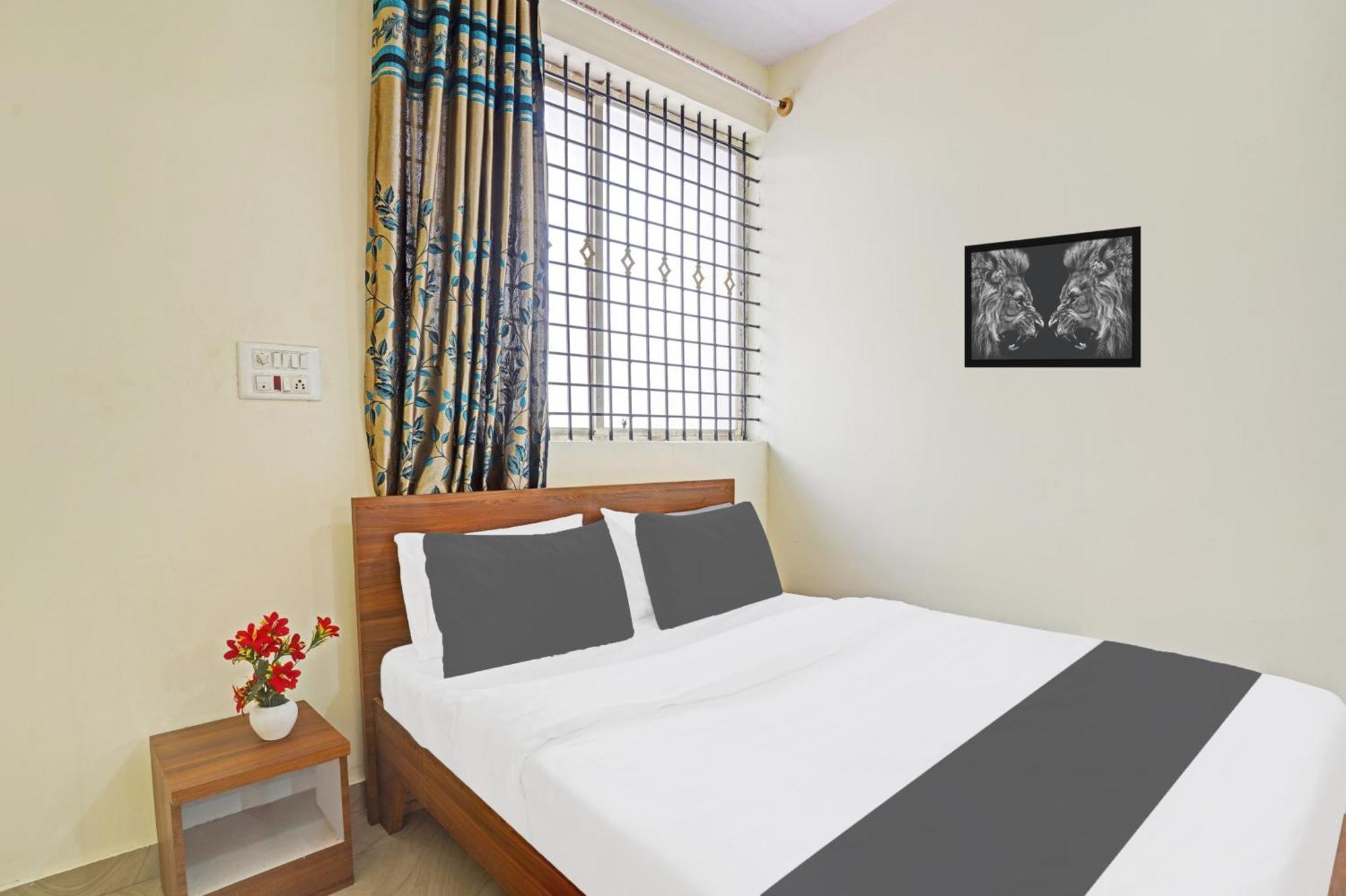 Hotel O Sv Lodge Bangalore Esterno foto